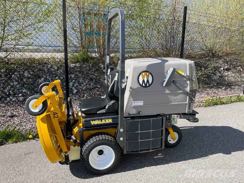 Walker D21d *NY MASKIN* Самохідні газонокосарки