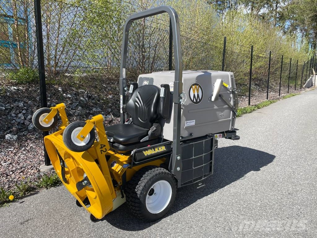 Walker D21d *NY MASKIN* Самохідні газонокосарки