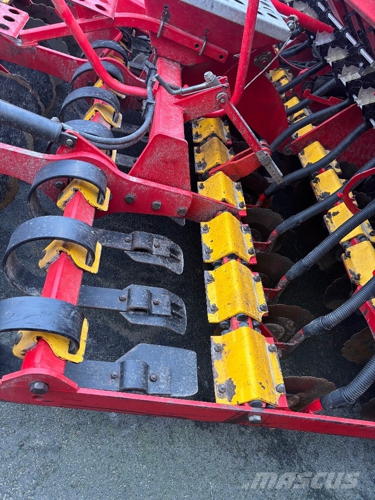Väderstad RAPID 400 C Såmaskiner