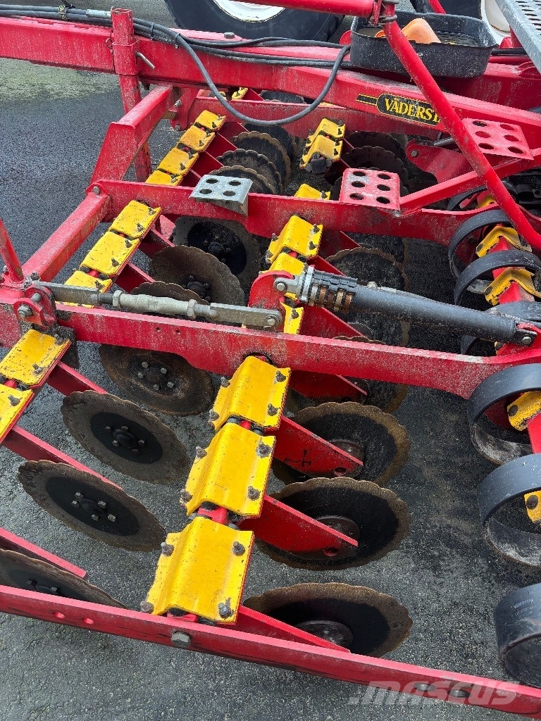 Väderstad RAPID 400 C Såmaskiner