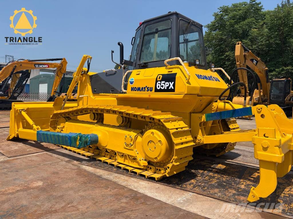 Komatsu D 65 PX Гусеничні бульдозери