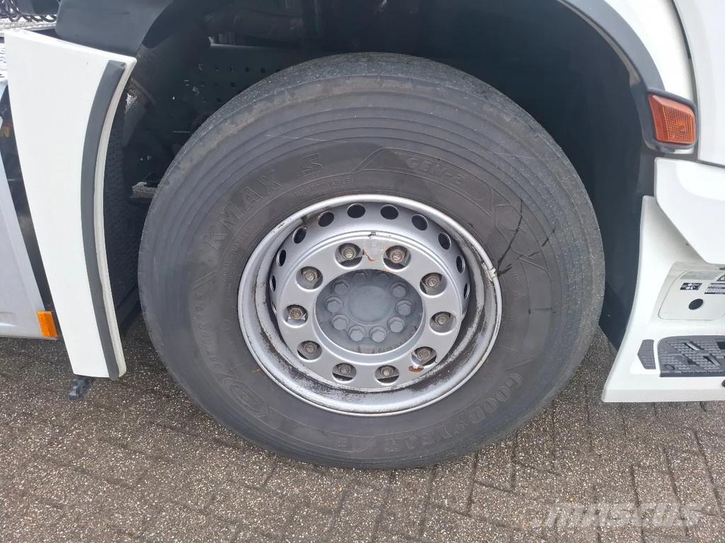 Mercedes-Benz Actros 2545 GIGASPACE 6X2 90748 Sattelzugmaschinen
