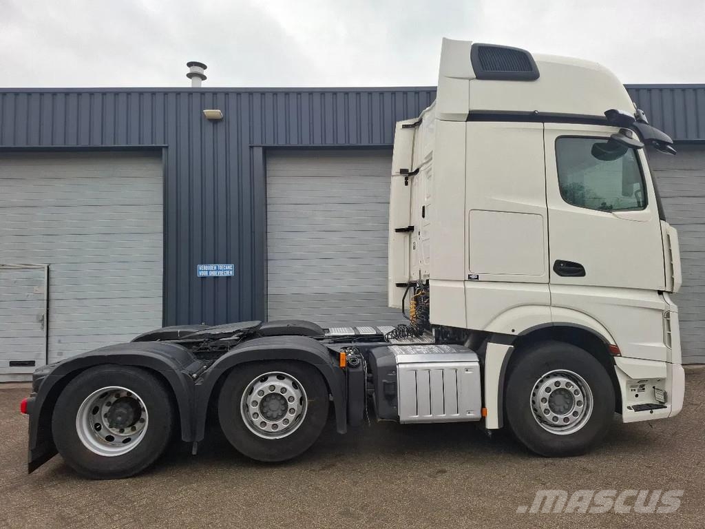 Mercedes-Benz Actros 2545 GIGASPACE 6X2 90748 Sattelzugmaschinen