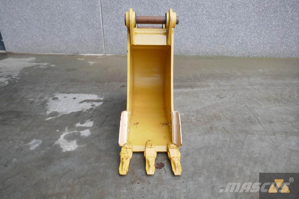 CAT 320 Bucket Buckets