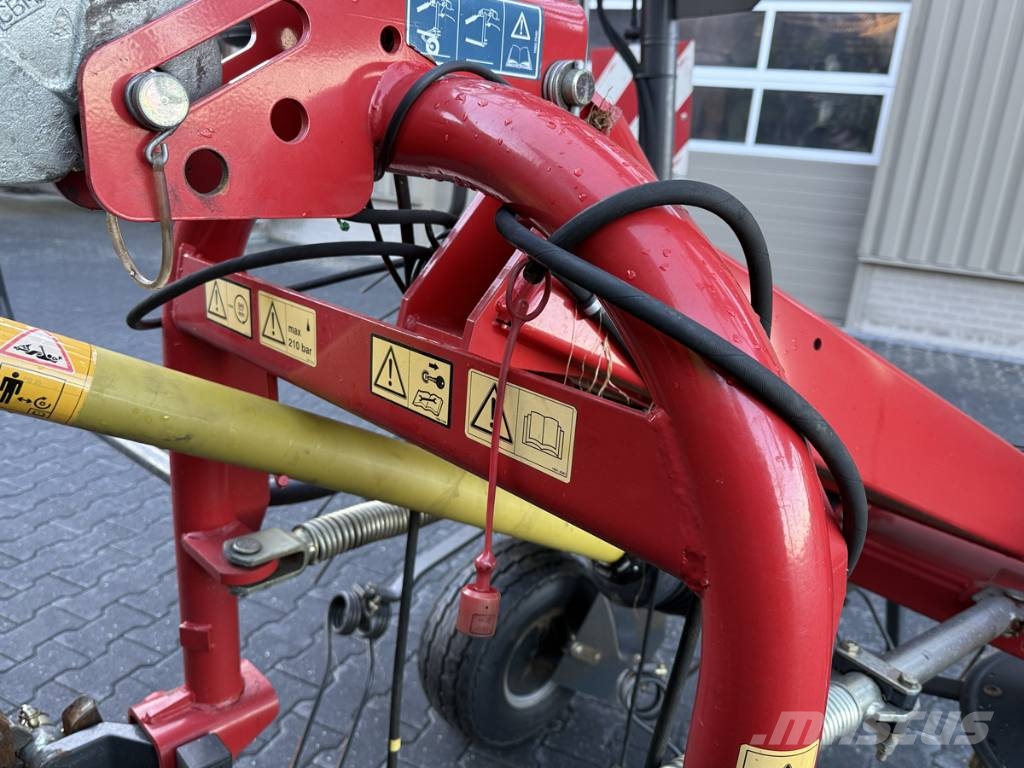 Vicon FANEX 903 Граблі і сінозворушувачі
