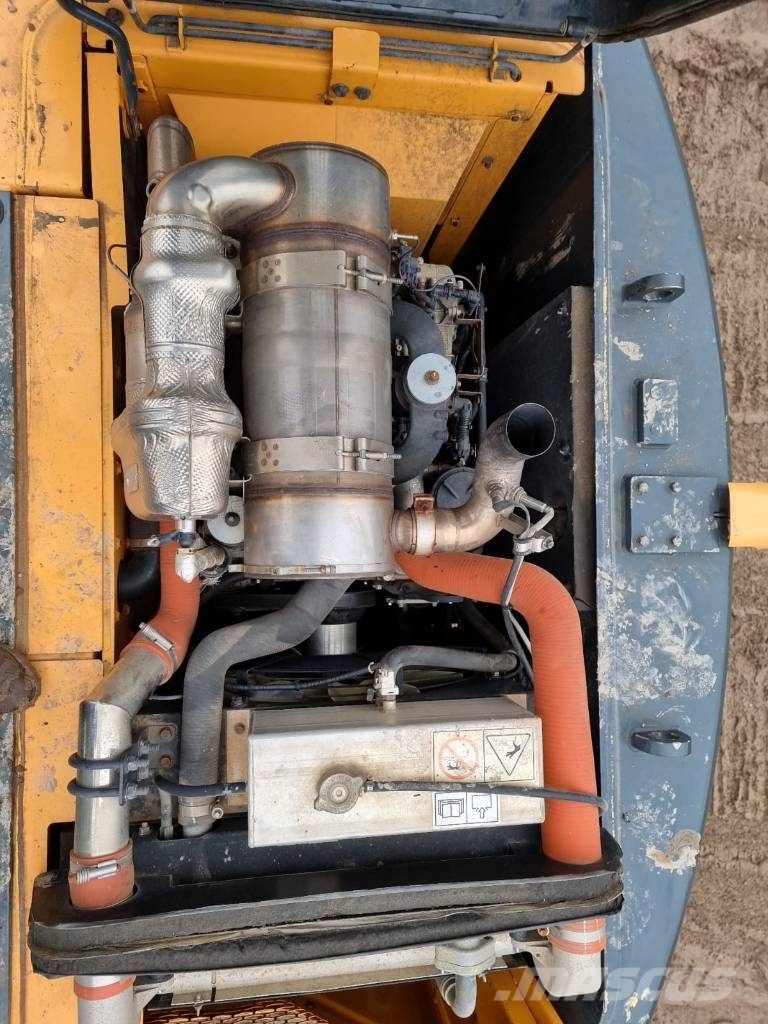 Hyundai HX 140 L Excavadoras sobre orugas
