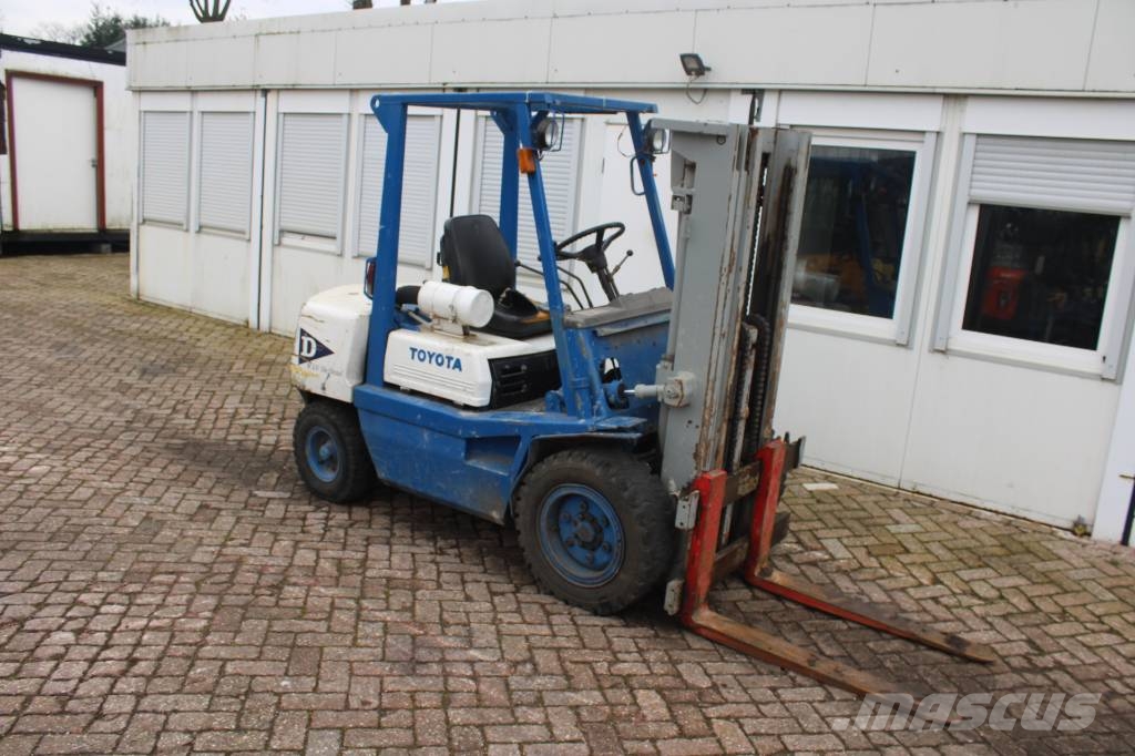 Toyota FD 30 Dīzeļa autoiekrāvēji