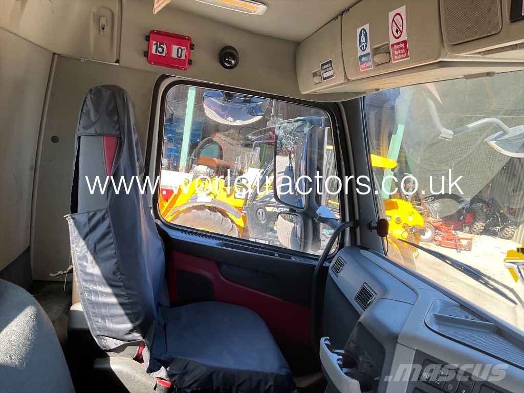 Volvo FM 82 FR شاحنات مسطحة / أوناش