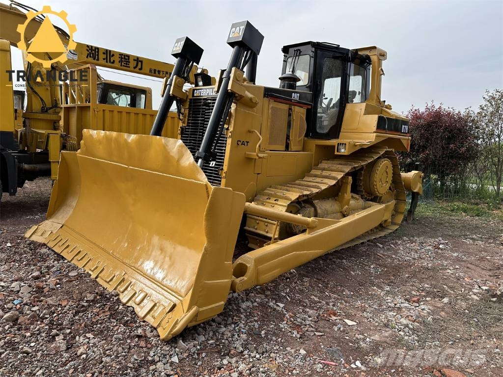 CAT D 7 H Buldožerji goseničarji