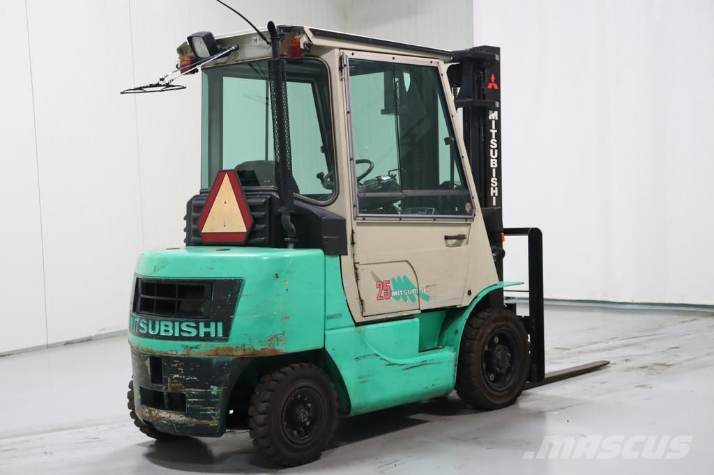 Mitsubishi FD25 Dieselstapler