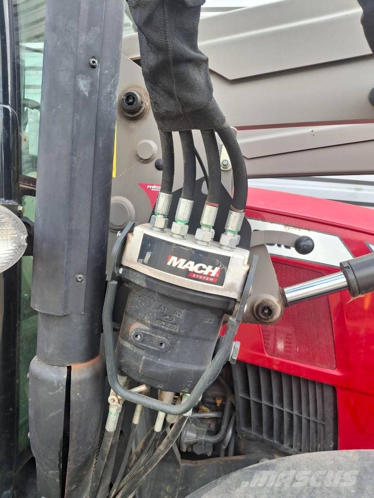 Massey Ferguson 4708 ESSENTIAL Traktory