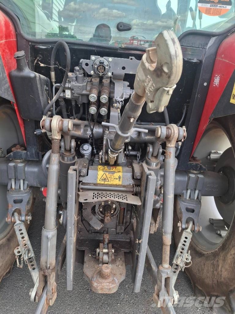 Massey Ferguson 4708 ESSENTIAL Traktory