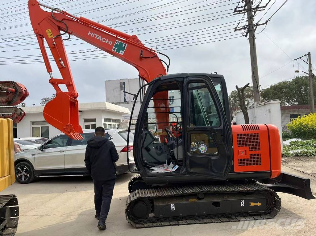 Hitachi ZX 70 Vidēja lieluma ekskavatori 7 t - 12 t