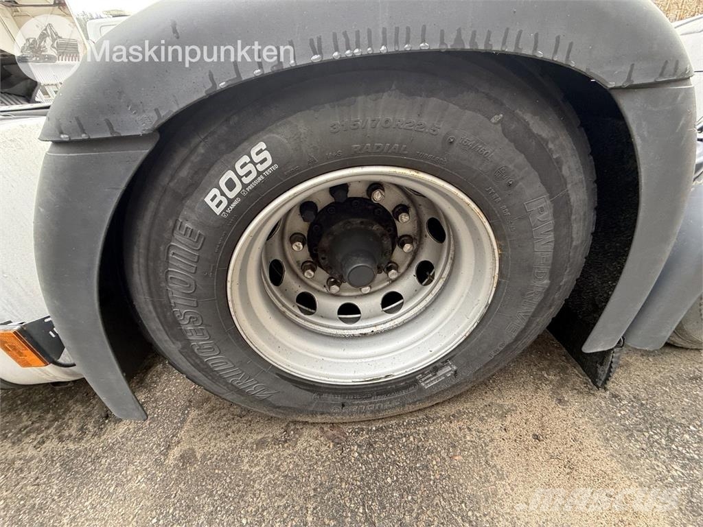 Scania G440LA6X2MNA وحدات الجر