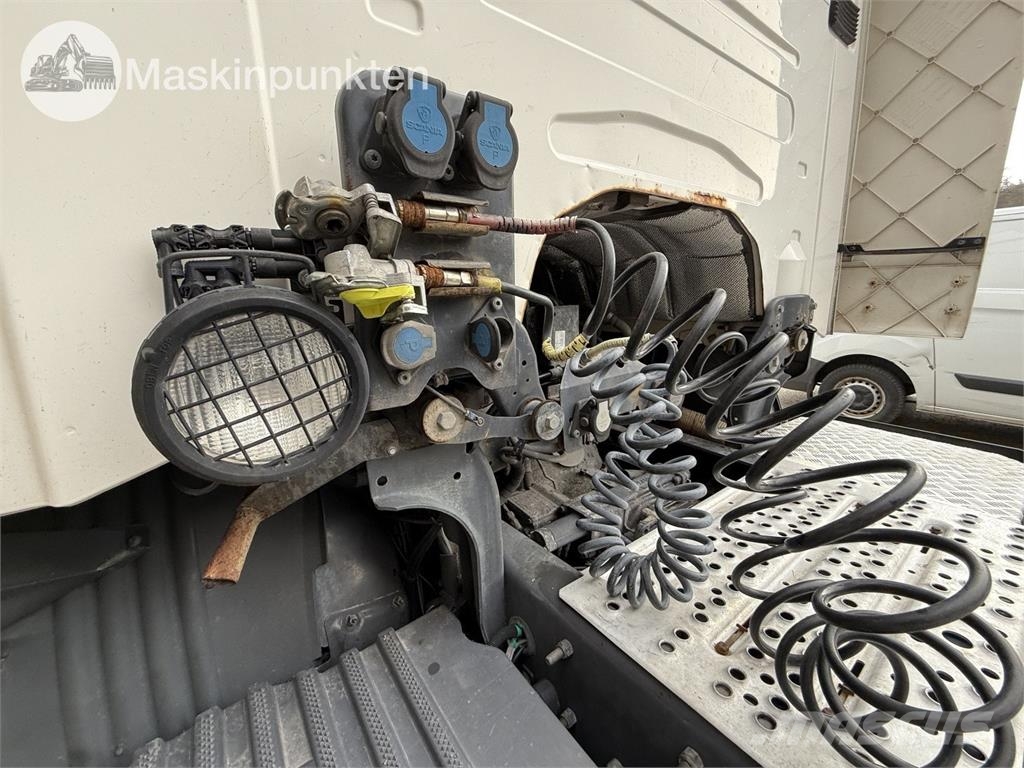 Scania G440LA6X2MNA وحدات الجر