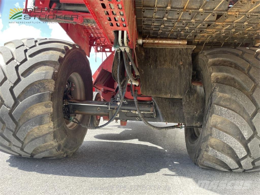 Grimme EVO 280 Sipulinnostokoneet