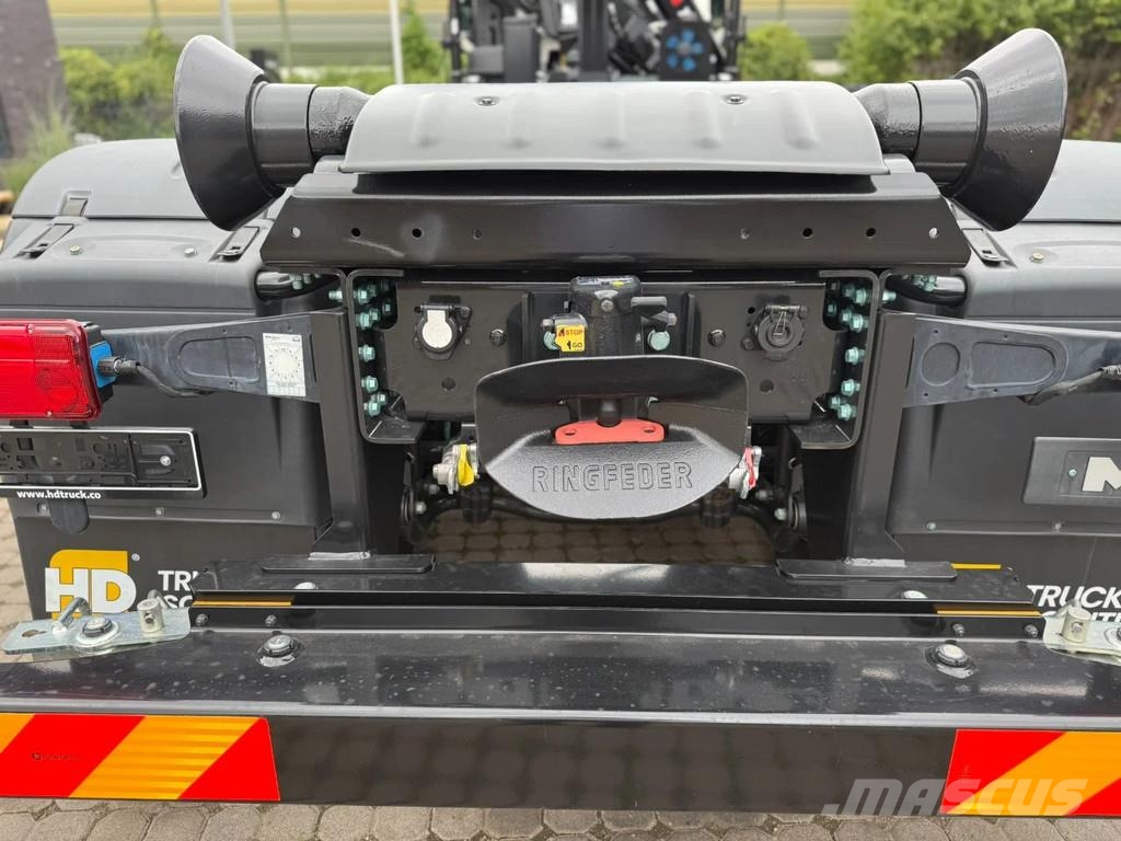 MAN TGS 41.440 MAN TGS 41.440 8x4 Abrollkipper + Kran 工程吊钩车