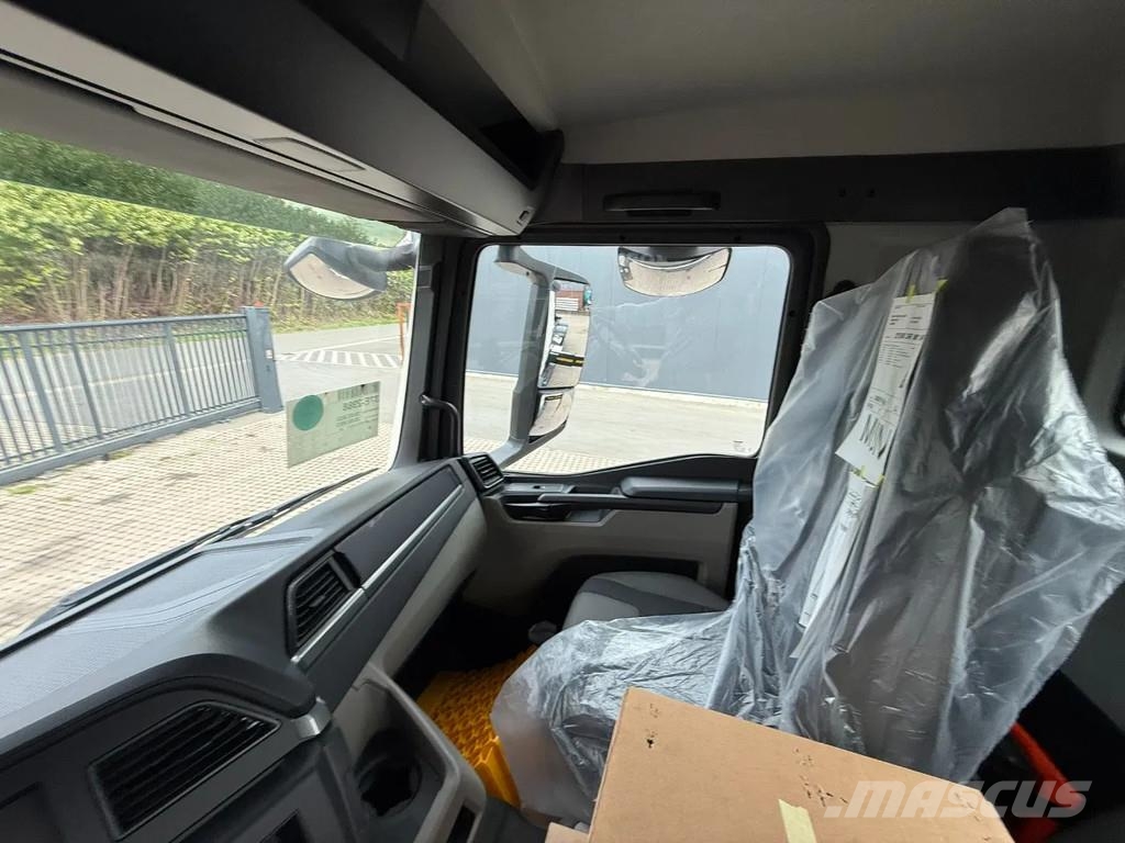 MAN TGS 41.440 MAN TGS 41.440 8x4 Abrollkipper + Kran Hook lift trucks