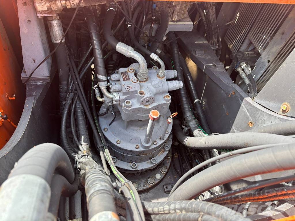 Hitachi ZX 350 LC-5 حفارات زحافة