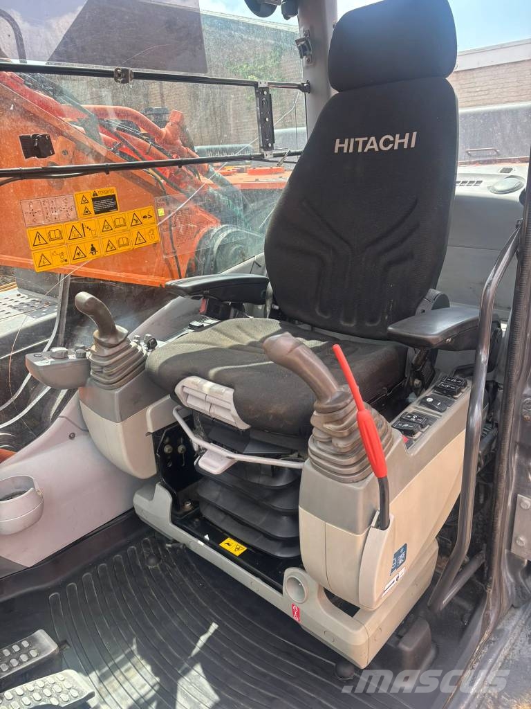 Hitachi ZX 350 LC-5 حفارات زحافة