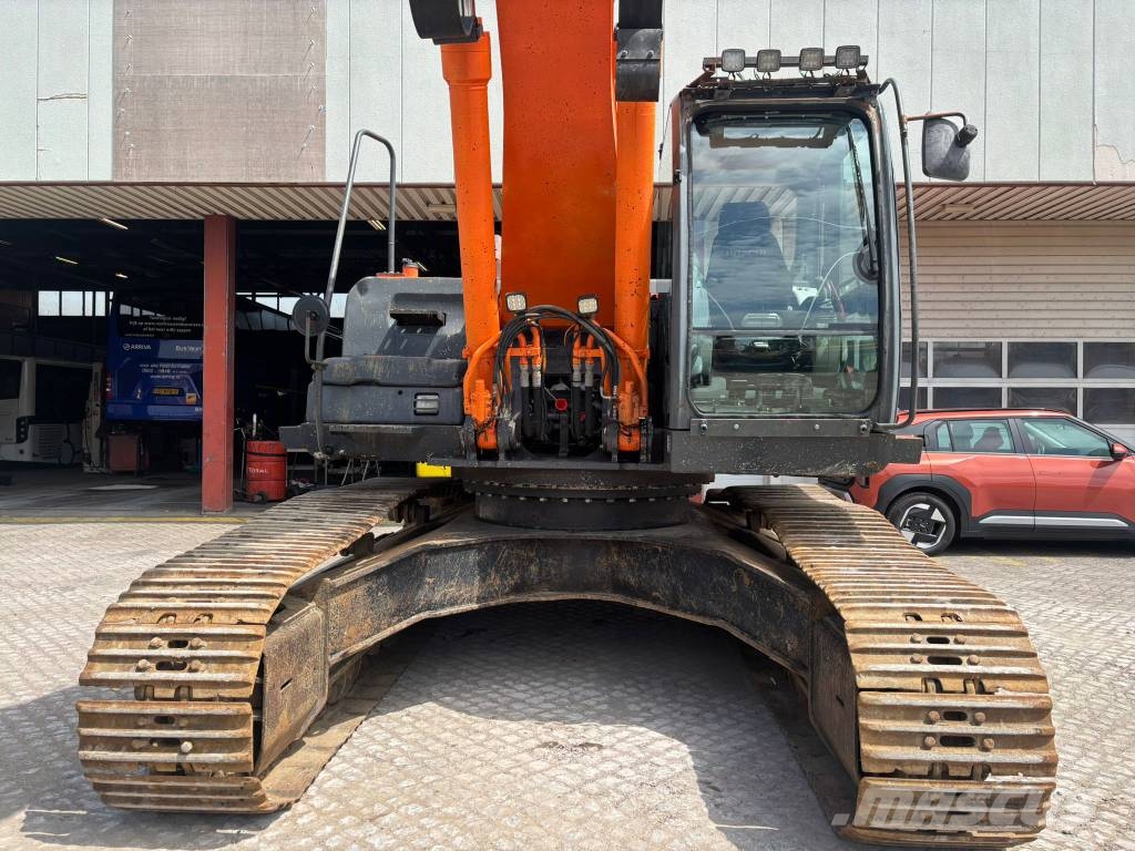 Hitachi ZX 350 LC-5 حفارات زحافة