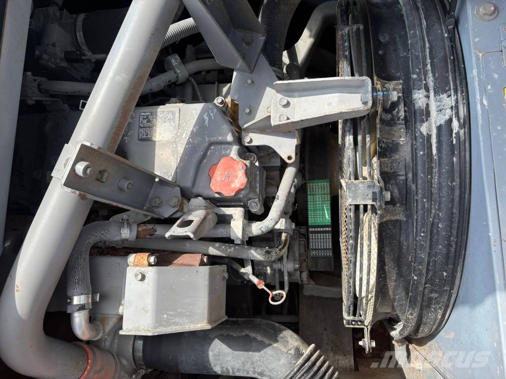 Hitachi ZX 350 LC-5 حفارات زحافة