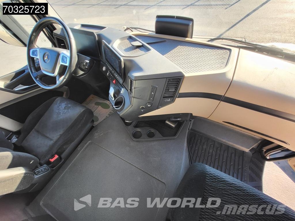 Mercedes-Benz Actros 1846 Actros 4X2 ClassicSpace Retarder Hydra 中古トラクターヘッド | トレーラーヘッド