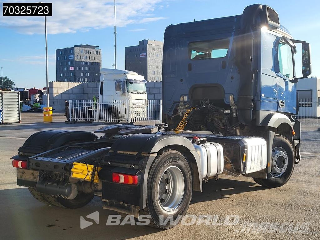 Mercedes-Benz Actros 1846 Actros 4X2 ClassicSpace Retarder Hydra 中古トラクターヘッド | トレーラーヘッド
