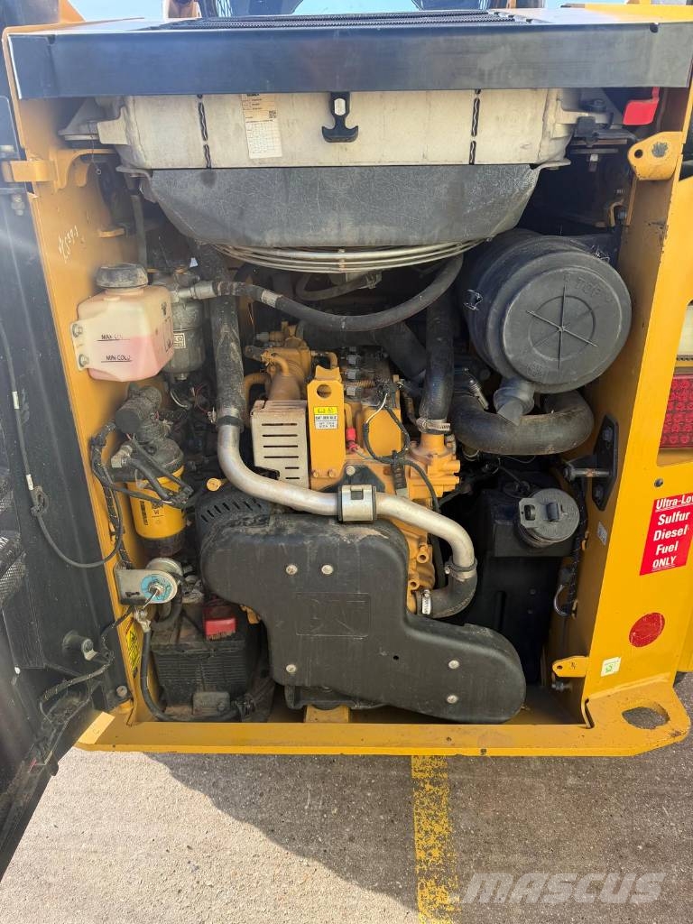 CAT 259 D3 Kompaktlaadurid