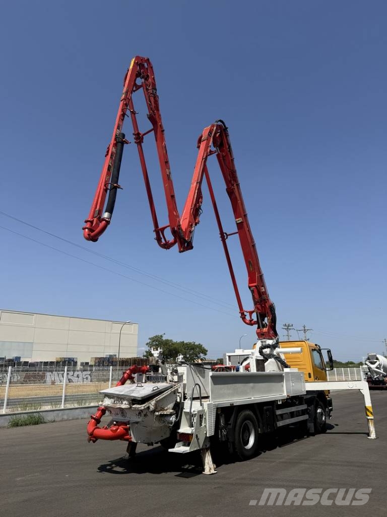 Mercedes-Benz Axor 1833 Beton verdeelmasten