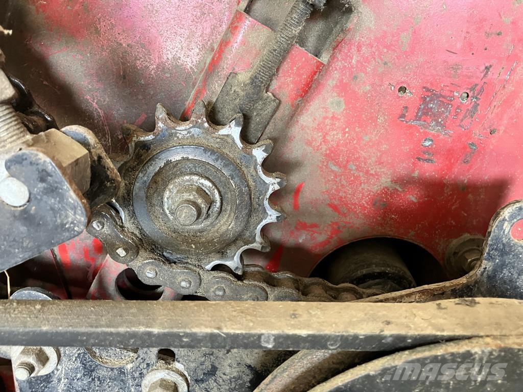 Case IH AXIAL-FLOW 9230 Ražas novākšanas kombaini