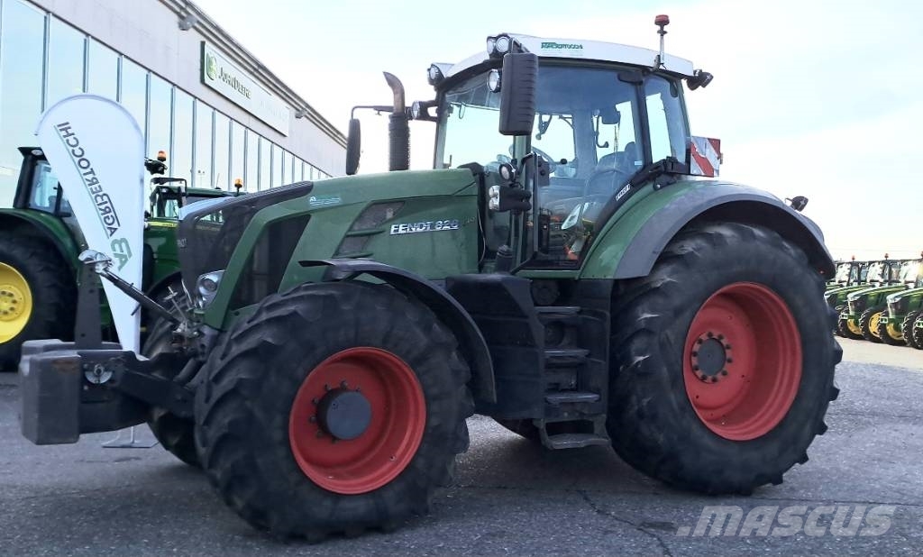 Fendt 828 Vario Profi Трактори