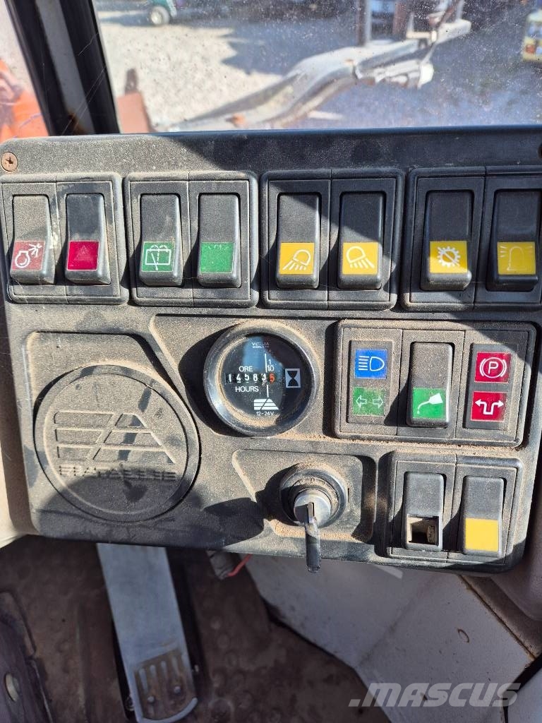 Fiat FR 130 //good condition// good tires Cargadoras sobre ruedas