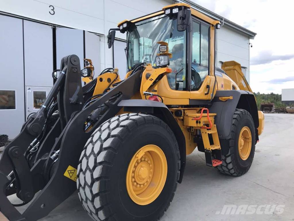 Volvo L90H Uthyres/For Rental Chargeuse sur pneus