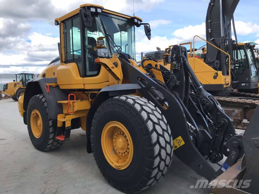 Volvo L90H Uthyres/For Rental Chargeuse sur pneus
