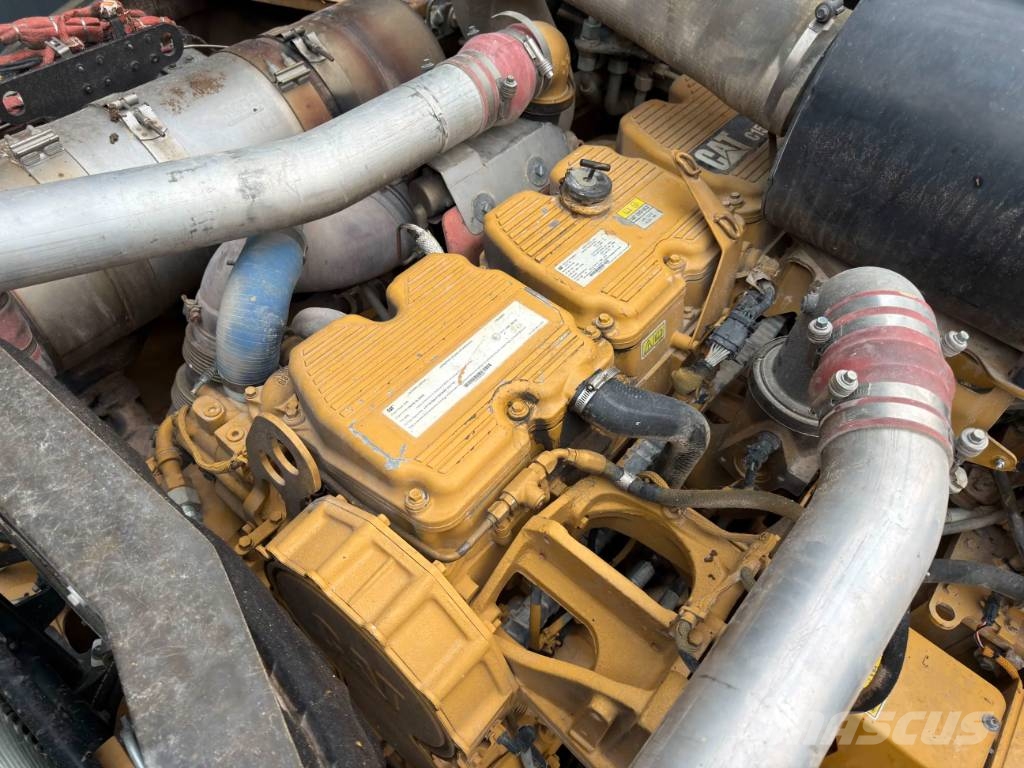CAT 740B Artikulētie pašizgāzēji