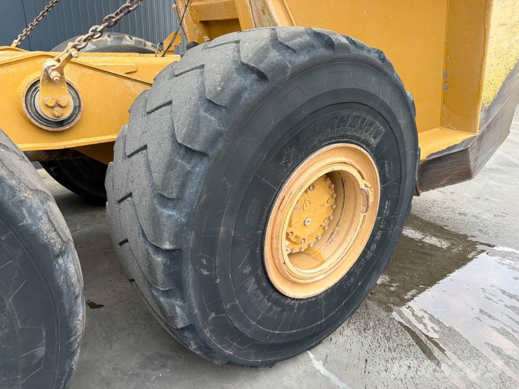 CAT 740B Artikulētie pašizgāzēji