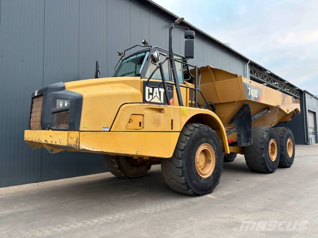 CAT 740B Artikulētie pašizgāzēji