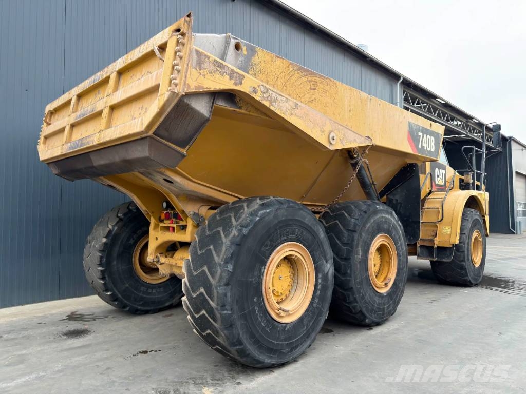 CAT 740B Artikulētie pašizgāzēji