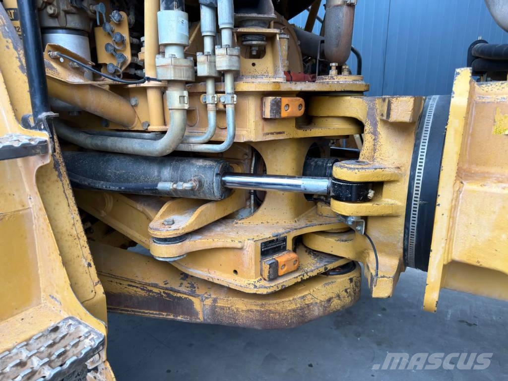 CAT 740B Artikulētie pašizgāzēji