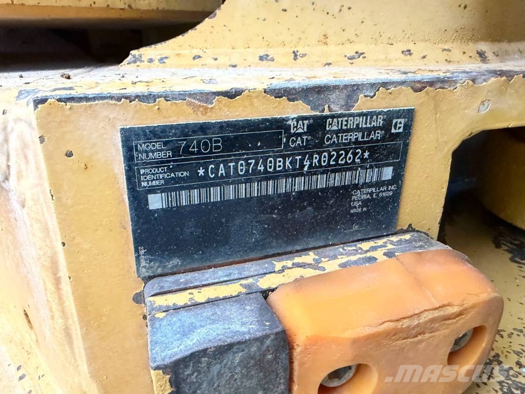CAT 740B Artikulētie pašizgāzēji