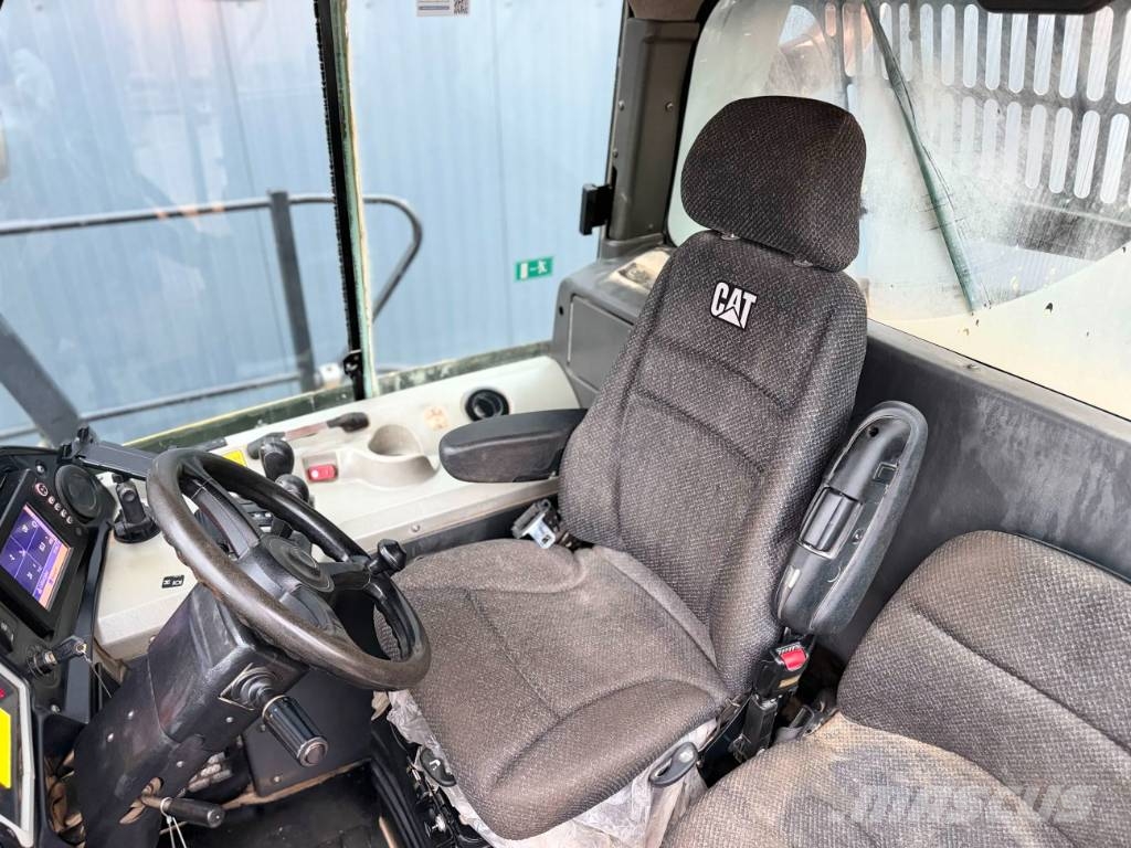 CAT 740B Artikulētie pašizgāzēji