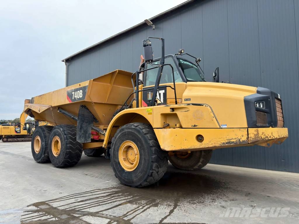 CAT 740B Artikulētie pašizgāzēji