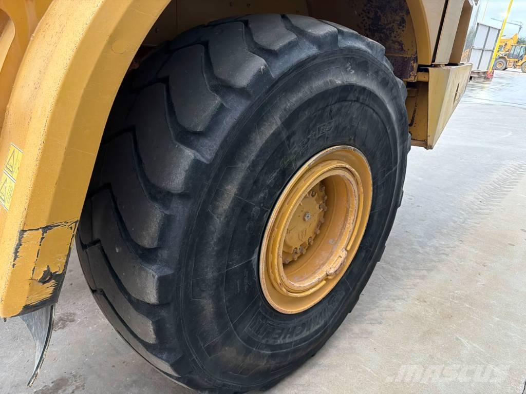 CAT 740B Artikulētie pašizgāzēji