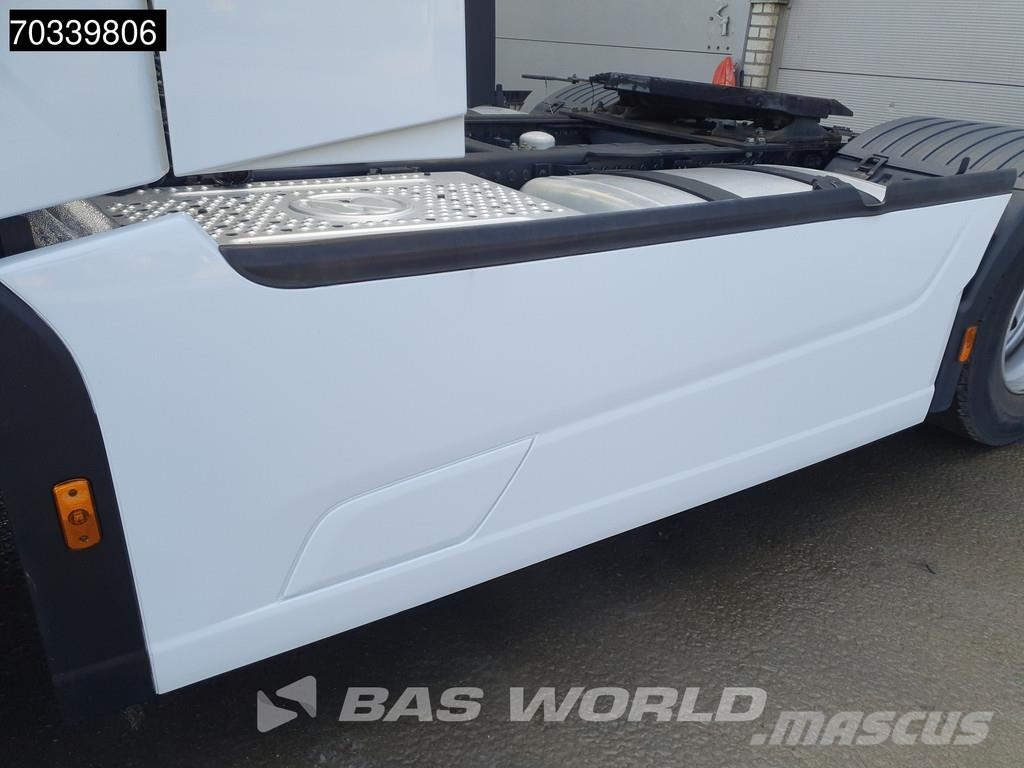 Ford F-Max 500 4X2 Retarder 2x Tanks Standklima Navi AC Trekkers