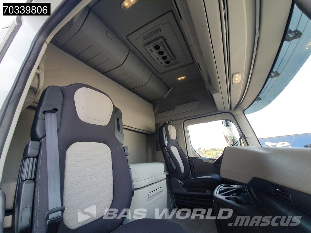 Ford F-Max 500 4X2 Retarder 2x Tanks Standklima Navi AC Седельные тягачи