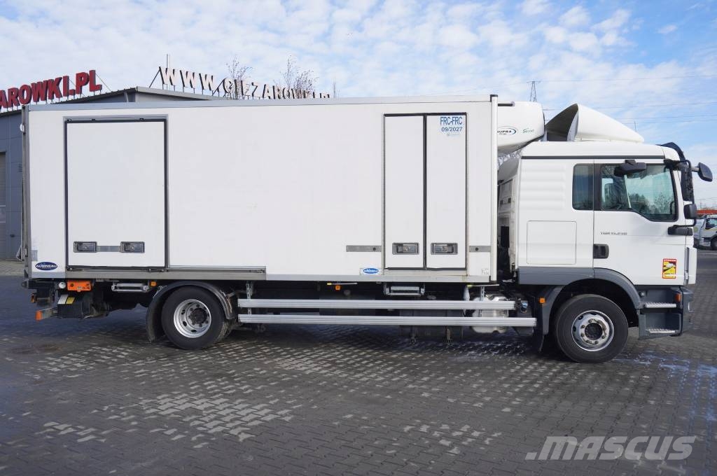 MAN TGM 15.250 / Aubineau refrigerator / multi Isotermos y frigoríficos