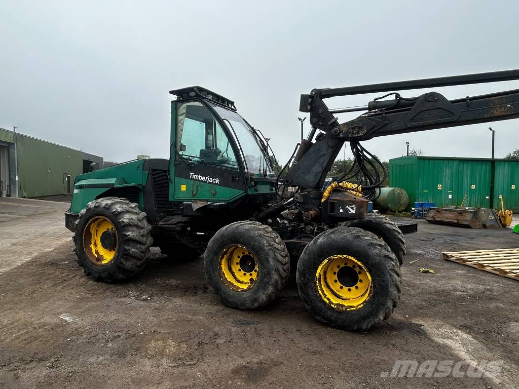 Timberjack 1270C Betakarítók