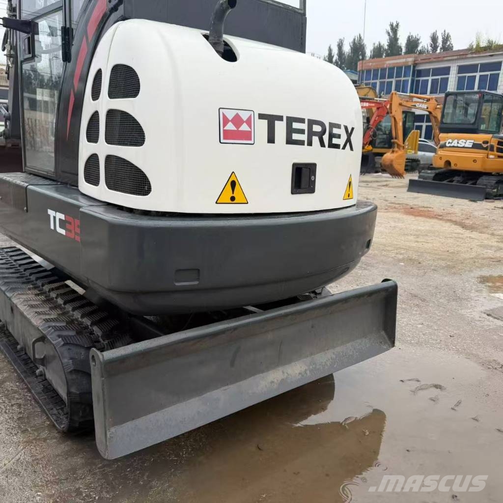 Terex TC 35 小型挖掘机