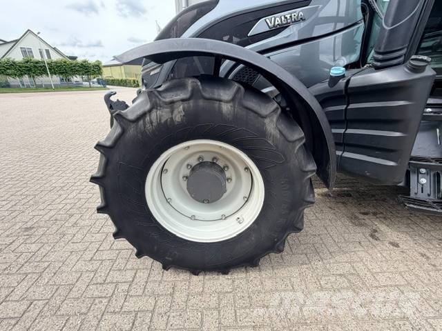 Valtra T154 Active, 3.392 uur! FH+PTO Tractores